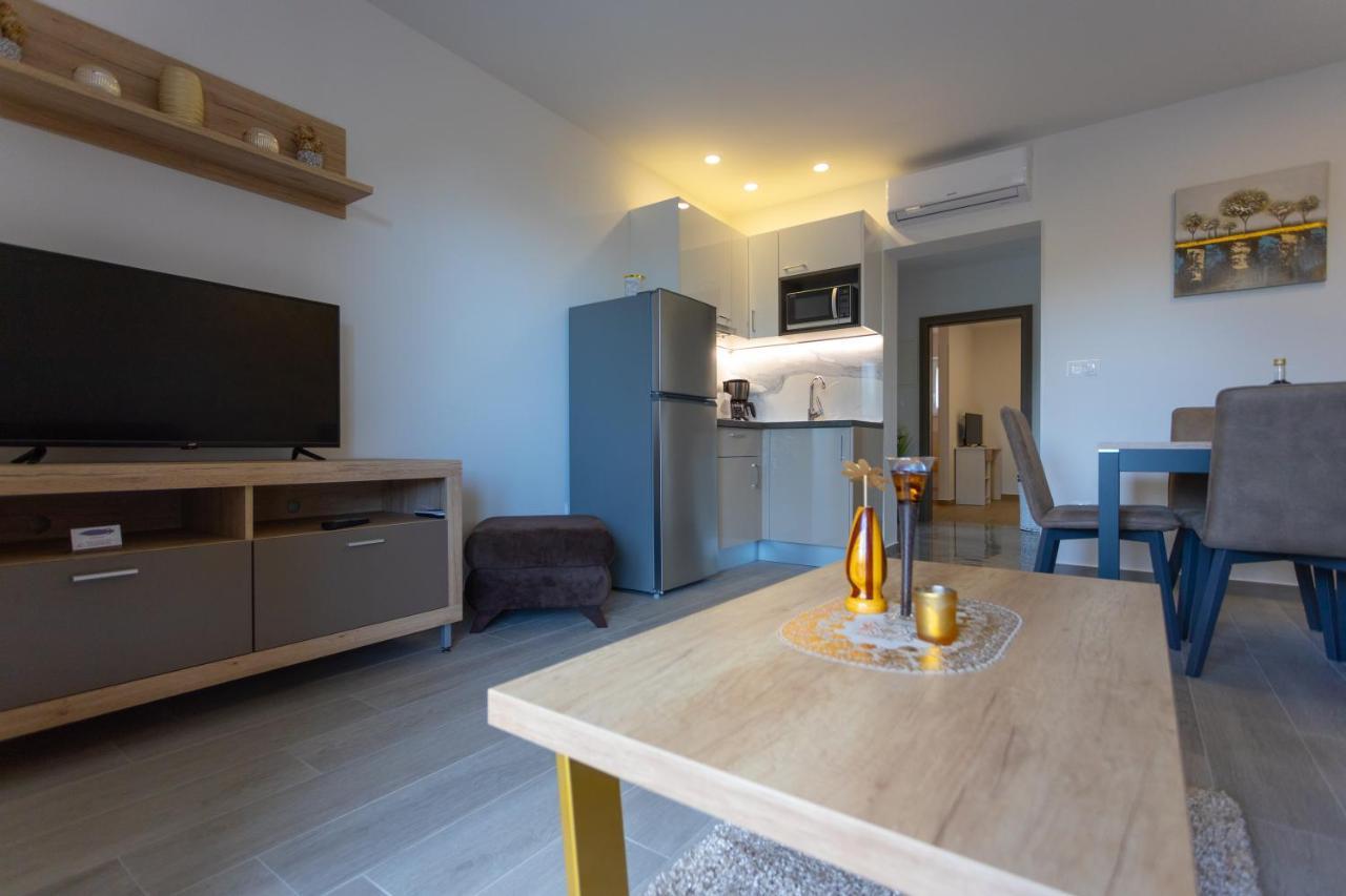 Apartments Vicin Brela Bagian luar foto